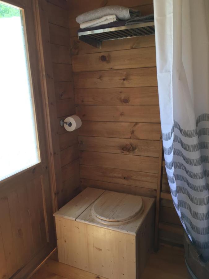 Wigwam, séjour ecolo glamping Frechet-Aure Exterior foto