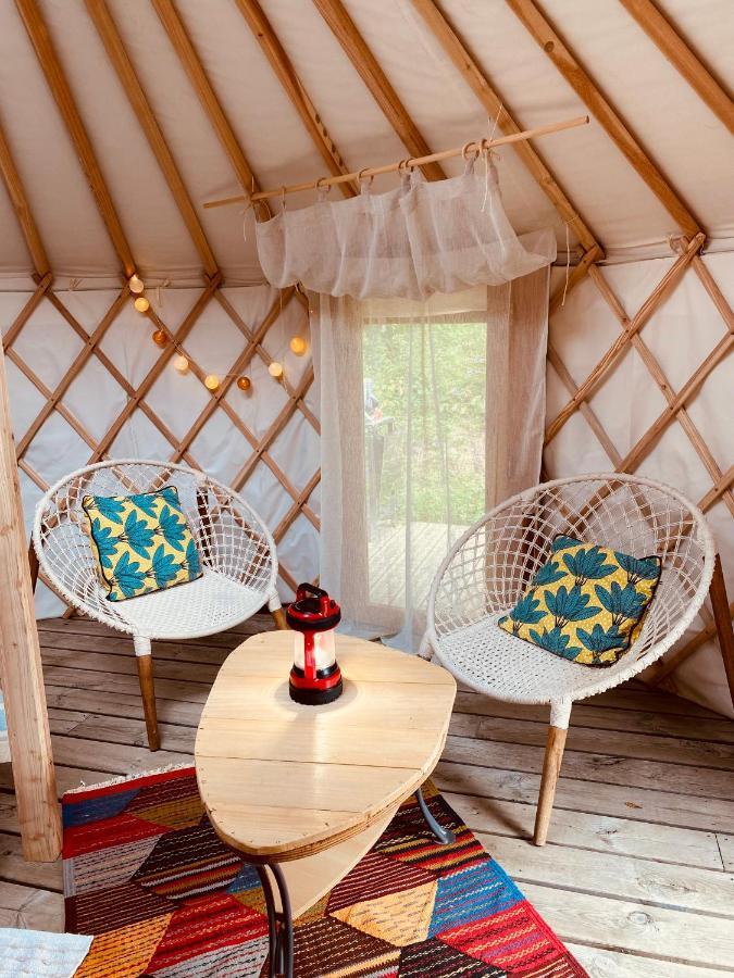 Wigwam, séjour ecolo glamping Frechet-Aure Exterior foto